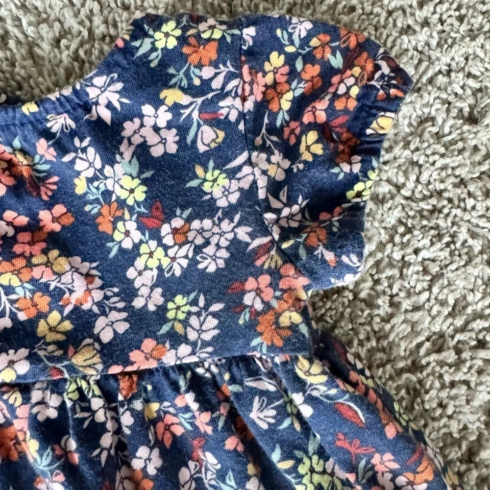 Carter’s Navy Floral Dress Short sleeve fall floral dress – Size 12 Months